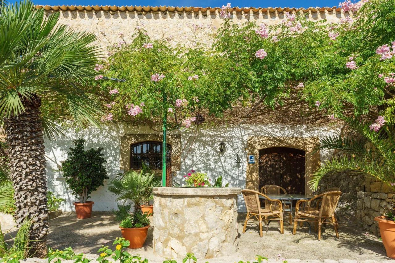 Villa Piedra Port de Pollença Eksteriør billede